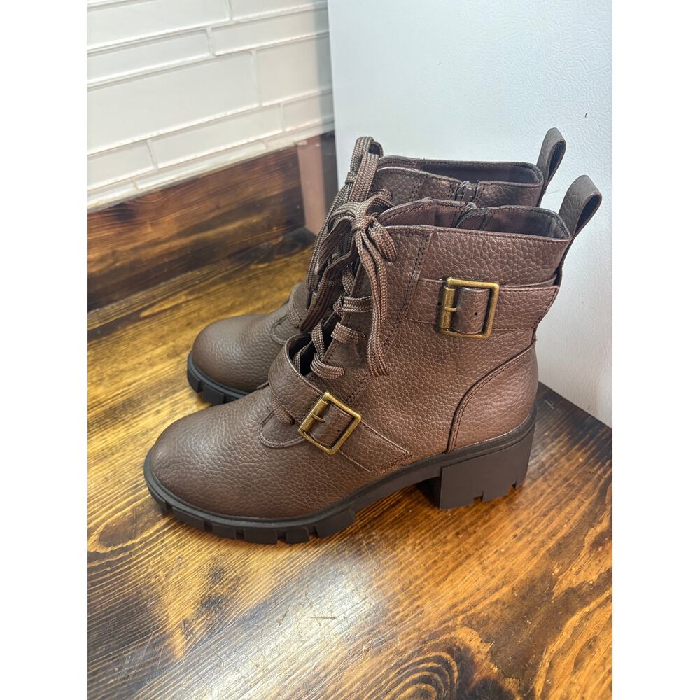 Seychellese Brown‎ Boots Size 9.5 Wide
